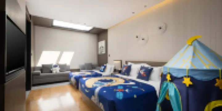 PENGLAI BRIGH RADIANCE HOTEL - Camera A Tema Per Famiglie (vasca)