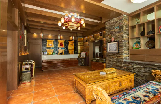 康定人家主題酒店