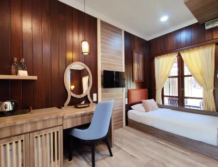Mataking Reef Resort