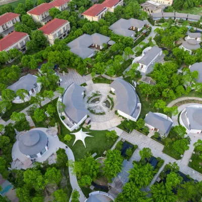 Manwan Hot Spring Hotel Hotels near Haitian Yizhou