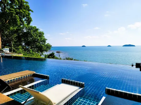 Koh Chang Cliff Beach Resort Отели в г. Ко Чанг