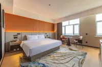 Jifeng International Hotel (Jinghe Bus Station Branch)