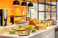 Ibis Budget Manchester Airport - breakfast
