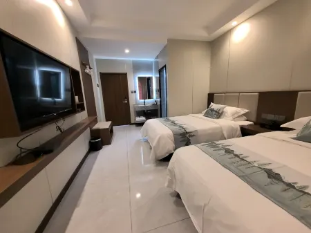 Yunshang Hotel Отели в г. Эдзин-Ци