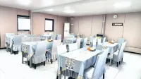 Kailian Wenni'er Hotel (Baoding Zhili Governor's Office Museum Xidajie Branch)