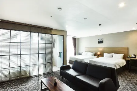 GOLDENHARBOR  HOTEL Pyeongtaek Отели рядом с достопримечательностью «Anjung-ri»