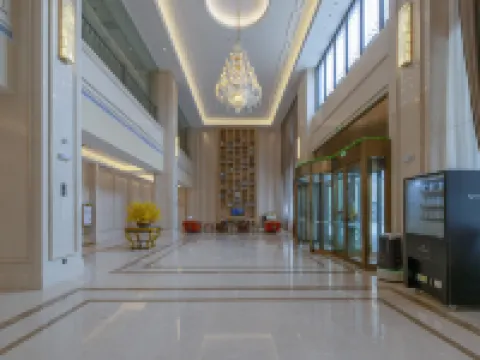 Vienna International Hotel (Tangyin Shangyi Square) Hotels in Tangyin
