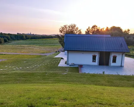 NOVI Vineyard Hotels in Krakowski
