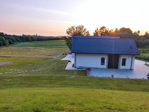 NOVI Vineyard Hotels in Krakowski