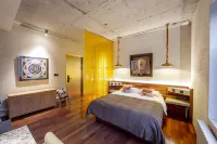 Yabuli QuShe Four seasons Private Lakefornt B&B Hotels in Shangzhi