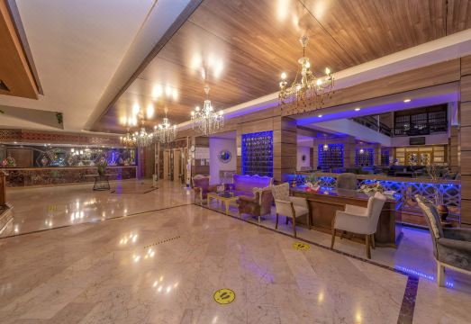 아르마스 카플란 파라다이스