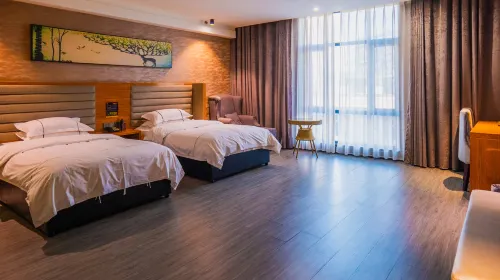 Huasheng International Hotel فنادق في لونغ شان