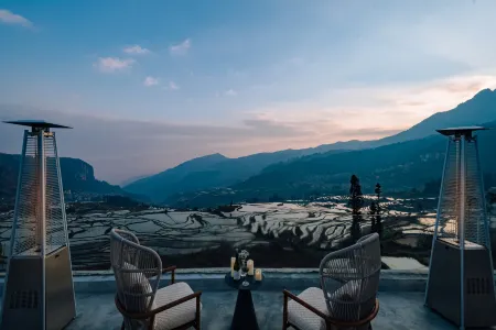 Shengtian · Manshanlai｜Duoyishu Terrace Scenic Homestay Отели рядом с достопримечательностью «Pu Gao Lao Zhai»