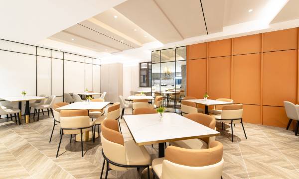 Homeinn Plus Hotel (Beijing New International Exhibition Center Capital Airport)