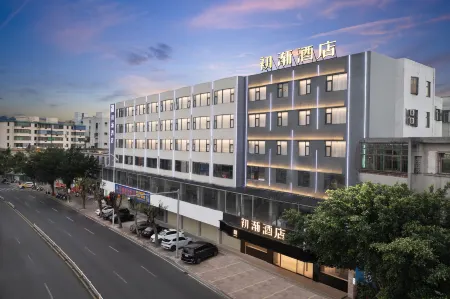 First Encounter Hotel Отели рядом с достопримечательностью «Coconut Grand View Garden»