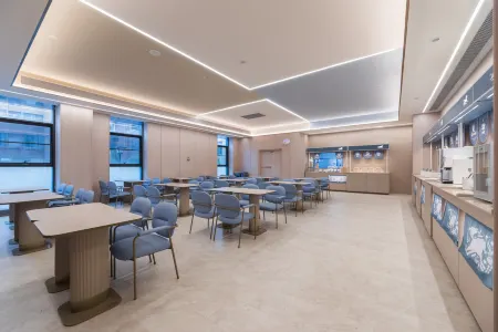 HanTing Hotel (Zhuzhou Zhijiao Cheng Zhongche) Отели рядом с достопримечательностью «College of Chemical Engineering»