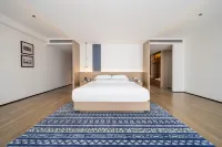 Licheng Xiyue Hotel (Maoming Bohe Port Fangji Island Ocean Resort Park) Hotels near Bohegang