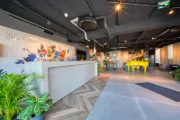 Vienna House Easy by Wyndham Amsterdam Airport - بار
