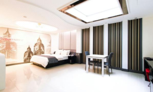 Renaissance Hotel Pohang - Housity