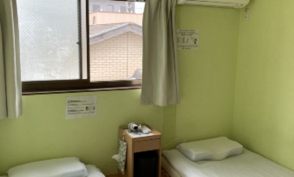Hostel Blue Door ホステル ブルードア