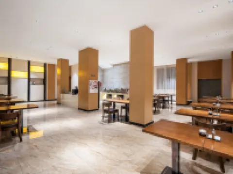 Lavande Hotels (Taixing Jiangping Road Yangguang Yipin) Hotels in Taixing