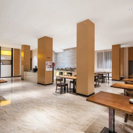 Lavande Hotels (Taixing Jiangping Road Yangguang Yipin)
