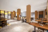 Lavande Hotels (Taixing Jiangping Road Yangguang Yipin) Hotels in Taixing