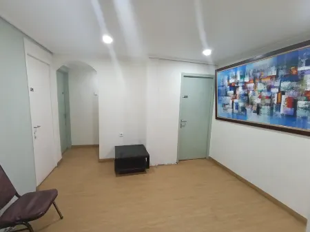 Mamifokobo Guest House Отели рядом с достопримечательностью «Botanic Garden Cibodas»