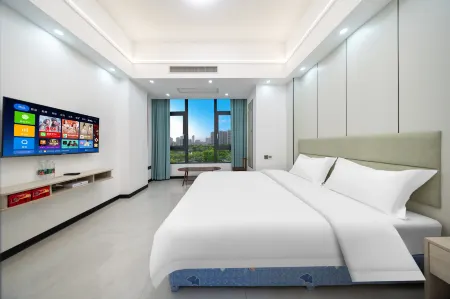 Phoenix Hotel Отели рядом с достопримечательностью «Ten-Mile Gallery»