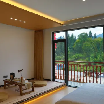 Heron Lodge Mountain Retreat | Hefeng Karst Sanctuary