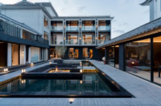 雲幔·隱奢民宿（古城南門店）