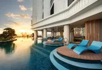 Radisson Blu Hotel, Ha Long Bay - Pools