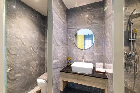 Antiya Hotel Phuket Отели рядом с достопримечательностью «Чаонг- Пир»