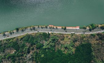 Slender West Lake Hot Spring Resort Yangzhou