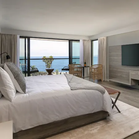 La Jolla Cove Suites