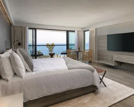 La Jolla Cove Suites Hotels in La Jolla