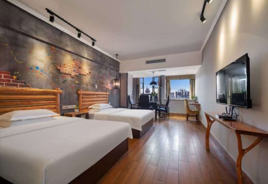 젠거 시광 트래블 인 객실 전경