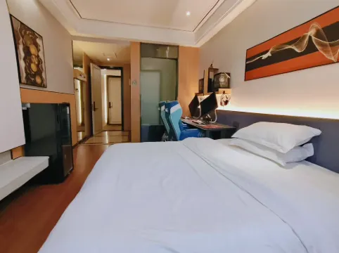 Aimu Hotel (Changge Yifeng City Plaza)