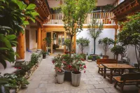 Shangri-La Banshan Courtyard B&B (Dukezong Ancient Town Branch)