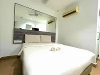 Smile Hotel Damansara Tropical Отели рядом с достопримечательностью «Sri KDU Schools»