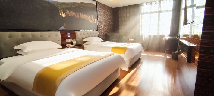 Pinfan Hotel Hotels in Yinjiang