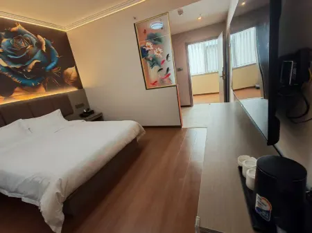 Luoyi Hotel Отели рядом с достопримечательностью «Luoyang Vocational College of Science and Technology (Hexi Campus)»