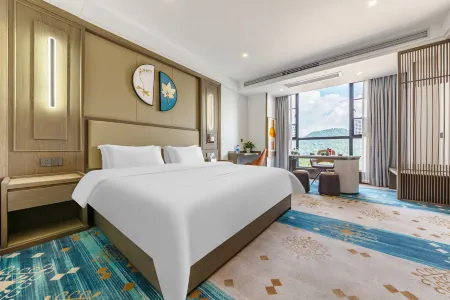 Lvju Hotel (Yichun High Speed Railway Station) Отели рядом с достопримечательностью «Yichun Drum Tower»