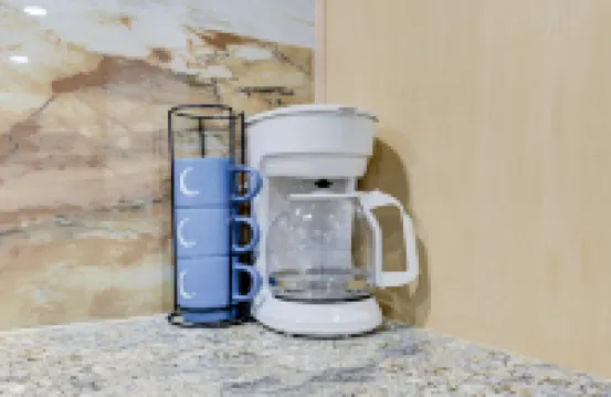 Strip-Side Villa 5Br3BA, Pool, Mini Golf, Karaoke