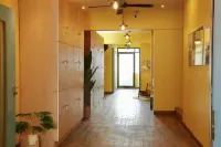 Bed&Beach Hostel Karon - Hostales