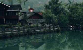 Return idylls Inn