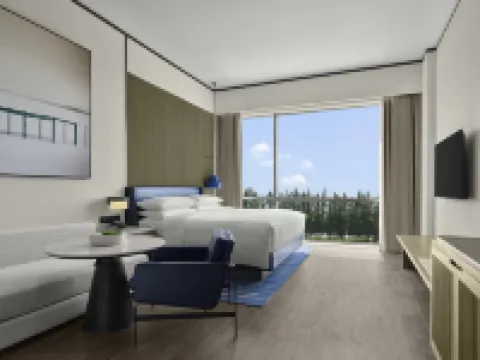 Sheraton Kunshan Dianshan Lake Hotels near Liurudun Village