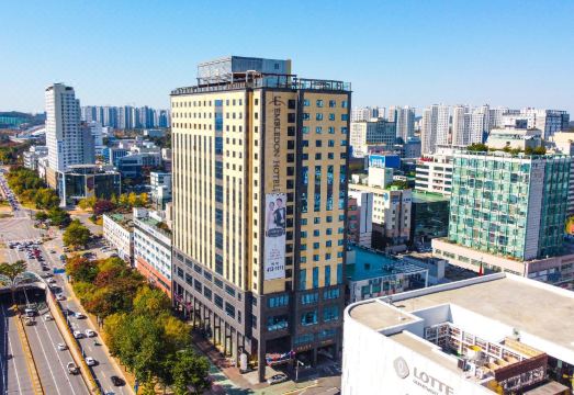 엠블던 호텔 객실