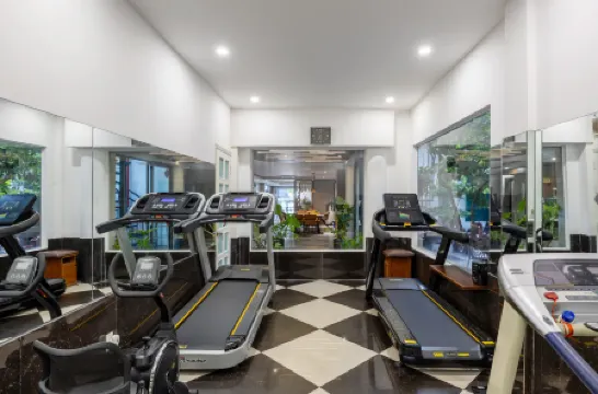 A25 Hotel - 65G Nguyen Thai Hoc Отели рядом с достопримечательностью «Улица Пхам Нгу Лао»