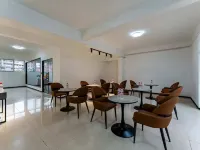 No.3,Hedong East Road, Jinping County, Annex No.1 Hotels in Jinping